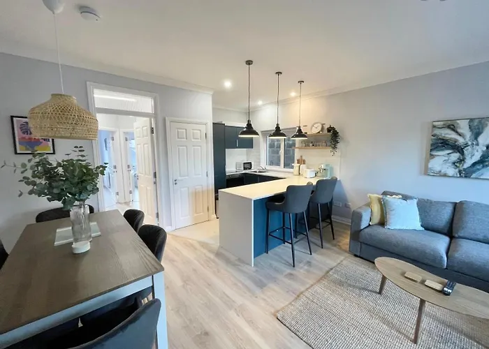 Stylish Retreat 2 - Sleeps 6 Apartament